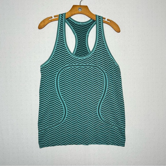 lululemon athletica Tops - Lululemon Run Swiftly Tank Aqua Black Size 12